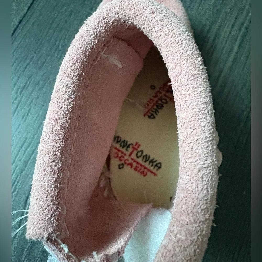 Minnetonka Infant Girls Pink Moccasin Shoes Style #1180 Back Flap Bootie Size 1